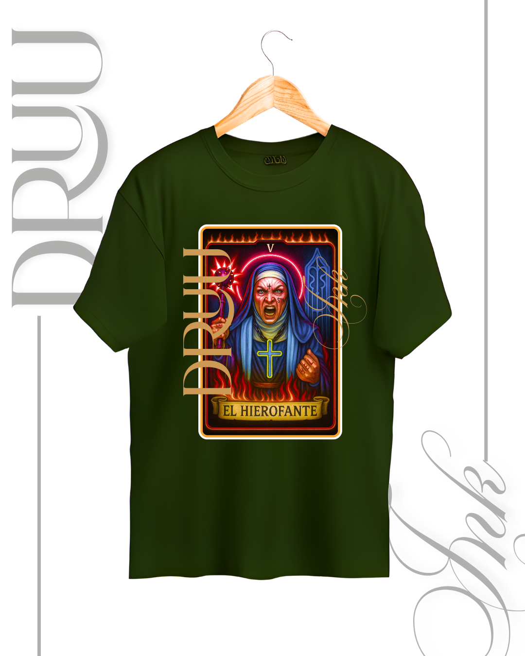 Playera tipo Oversize – Monja Rebelde “El Hierofante”