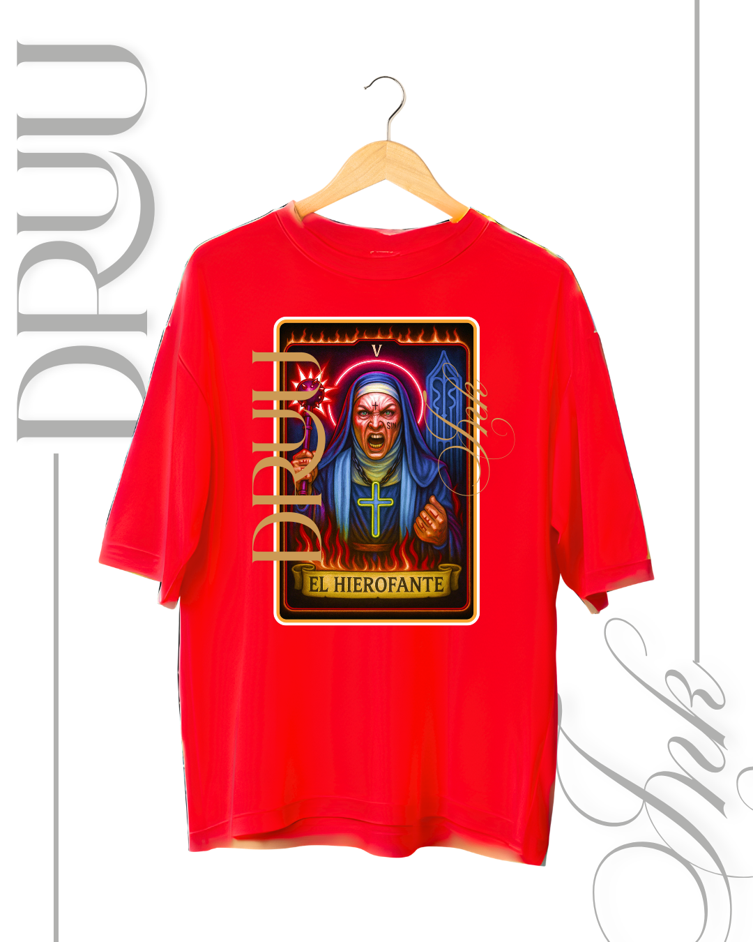 Playera tipo Oversize – Monja Rebelde “El Hierofante”
