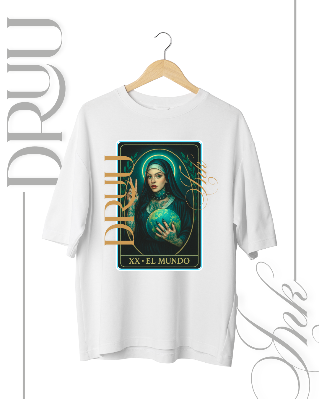Playera tipo Oversize – Monja Rebelde “El Mundo”