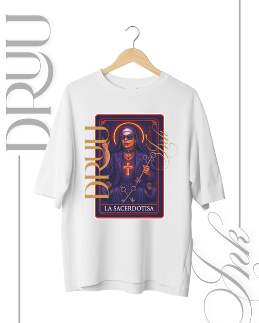 Playera tipo Oversize – Monja Rebelde “La Sacerdotisa”