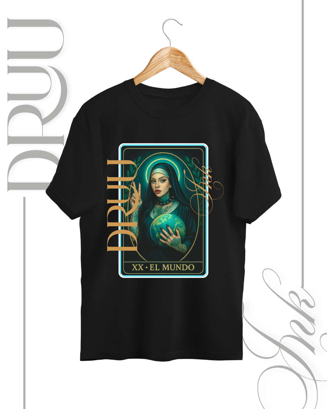 Playera tipo Oversize – Monja Rebelde “El Mundo”